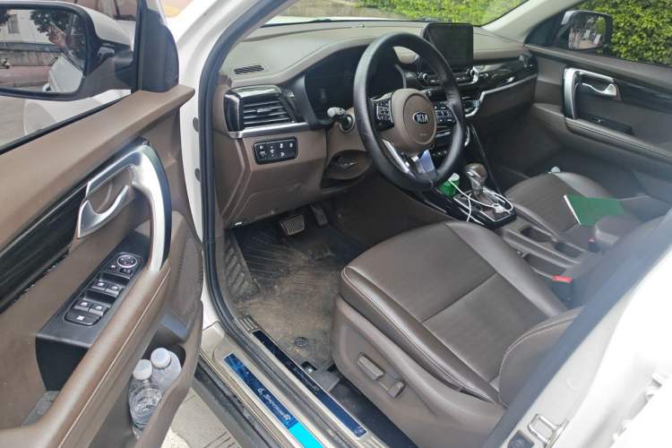 Used Kia Sportage R 2018 2.0L Automatic Smart Luxury Version China V Standard Driver Seat