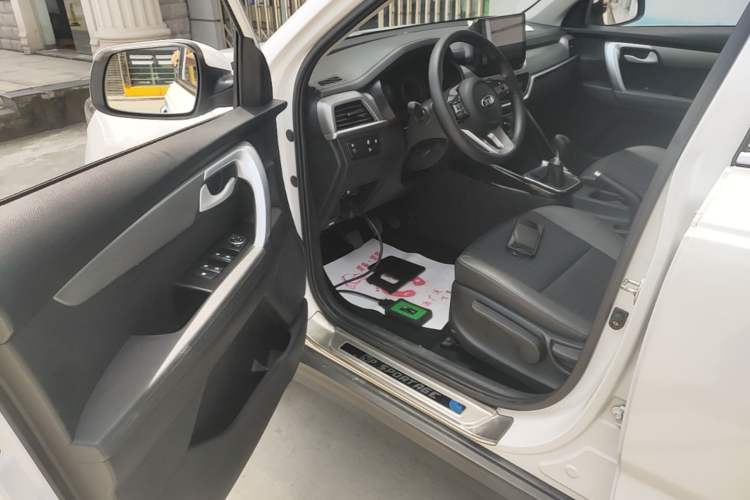 Used Kia Sportage R 2018 2.0L Manual Fashion Edition China V Standard Driver Seat