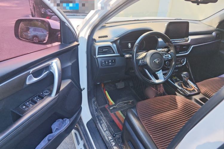 Used Kia Sportage R 2018 2.0L Automatic Smart Luxury Version China V Standard Driver Seat
