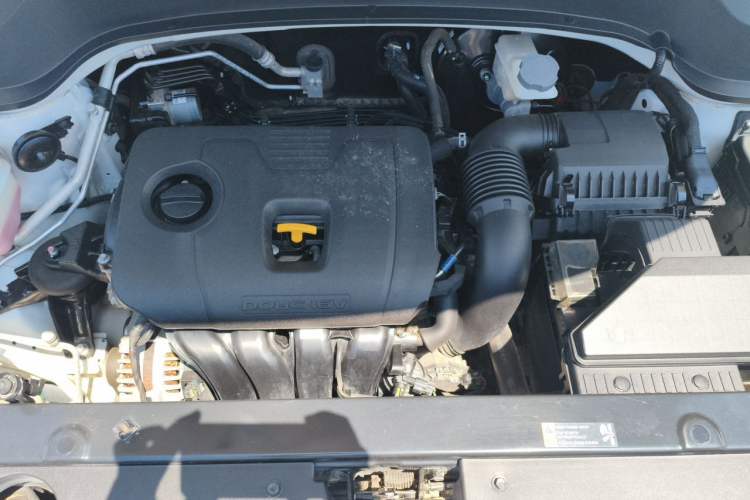 Used Kia Sportage R 2018 2.0L Automatic Smart Luxury Version China V Standard Engine Bay