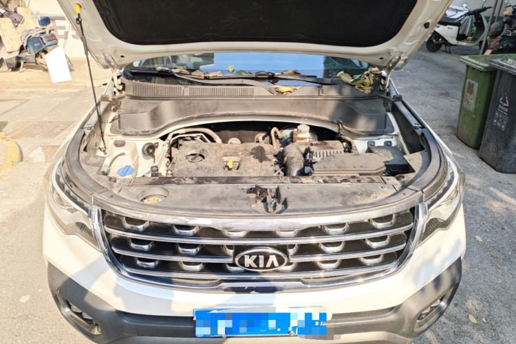 Used Kia Sportage R 2018 2.0L Automatic Smart Luxury Version China V Standard Engine Bay