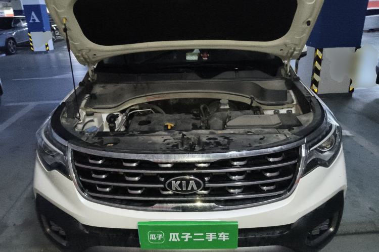 Used Kia Sportage R 2018 2.0L Automatic Smart Luxury Version China V Standard Engine Bay