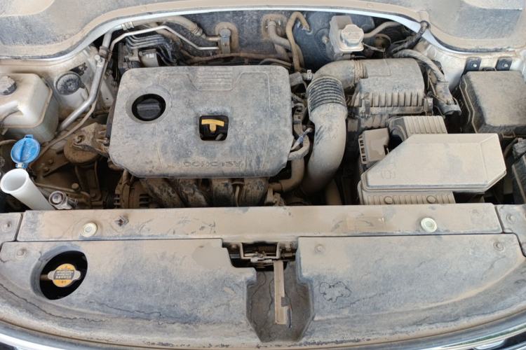Used Kia Sportage R 2018 2.0L Manual Fashion Edition China V Standard Engine Bay