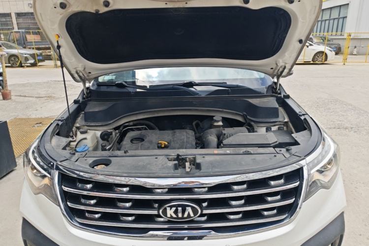 Used Kia Sportage R 2018 2.0L Automatic Smart Luxury Version China V Standard Engine Bay
