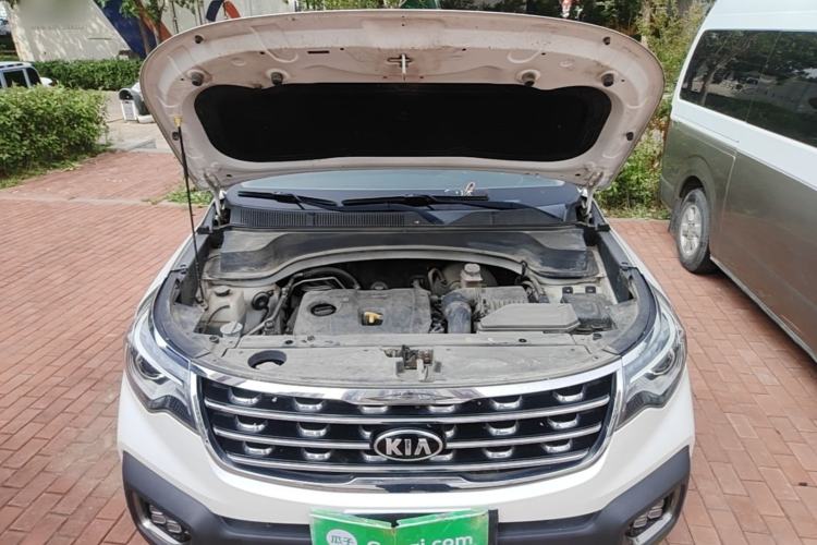Used Kia Sportage R 2018 2.0L Automatic Smart Luxury Version China V Standard Engine Bay