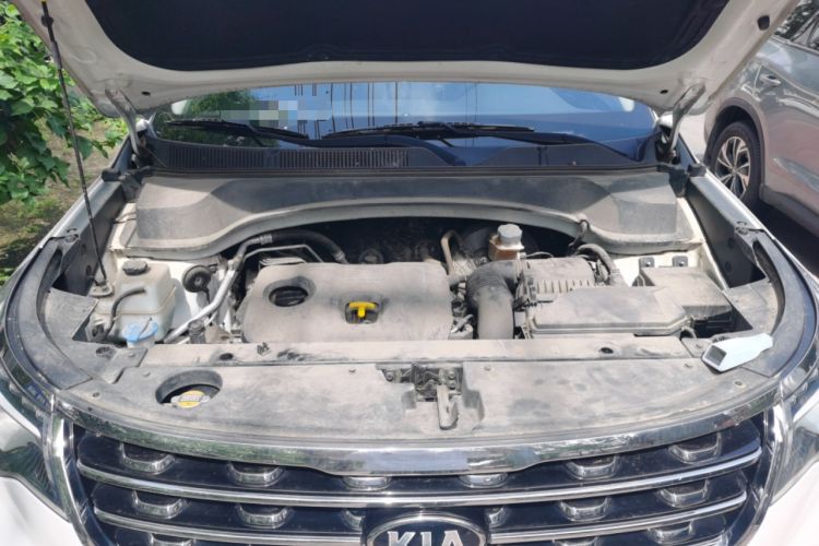 Used Kia Sportage R 2018 2.0L Automatic Smart Luxury Version China V Standard Engine Bay