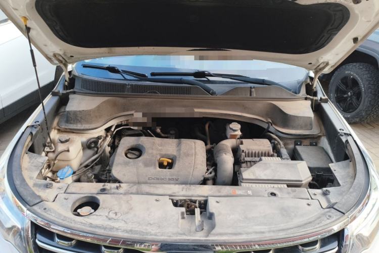 Used Kia Sportage R 2018 2.0L Automatic Smart Luxury Version China V Standard Engine Bay