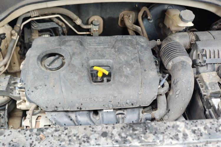 Used Kia Sportage R 2018 2.0L Automatic Smart Luxury Version China V Standard Engine Bay