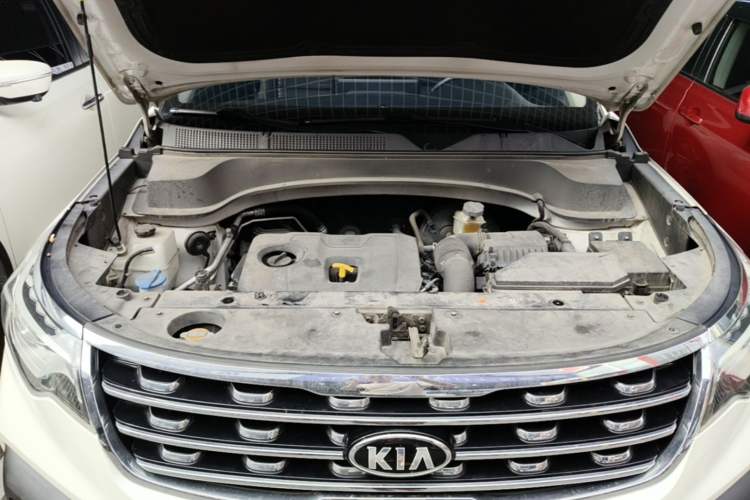 Used Kia Sportage R 2018 2.0L Automatic Smart Luxury Version China V Standard Engine Bay