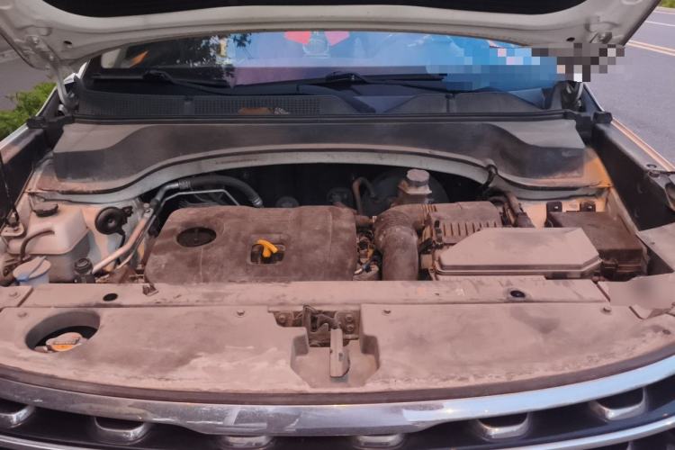 Used Kia Sportage R 2018 2.0L Automatic Smart Luxury Version China V Standard Engine Bay