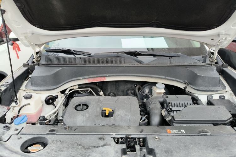 Used Kia Sportage R 2018 2.0L Automatic Smart Luxury Version China V Standard Engine Bay