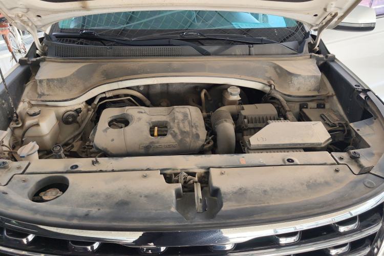 Used Kia Sportage R 2018 2.0L Automatic Smart Luxury Version China V Standard Engine Bay