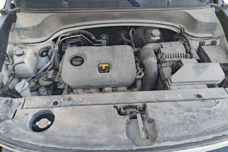 Used Kia Sportage R 2018 2.0L Automatic Smart Luxury Version China V Standard Engine Bay