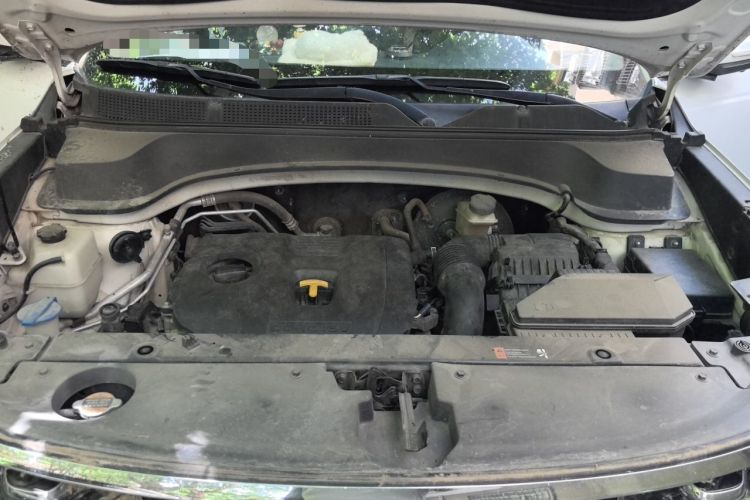 Used Kia Sportage R 2018 2.0L Automatic Smart Luxury Version China V Standard Engine Bay