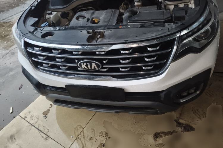 Used Kia Sportage R 2018 2.0L Automatic Smart Luxury Version China V Standard Engine Bay