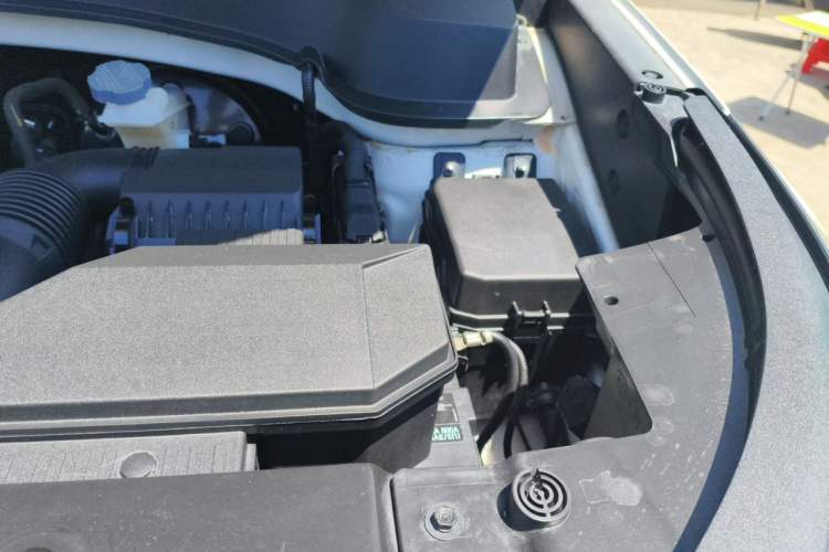 Used Kia Sportage R 2018 2.0L Automatic Smart Luxury Version China V Standard Engine Bay Left