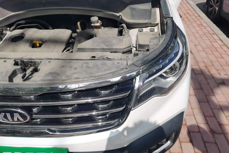 Used Kia Sportage R 2018 2.0L Automatic Smart Luxury Version China V Standard Engine Bay Left