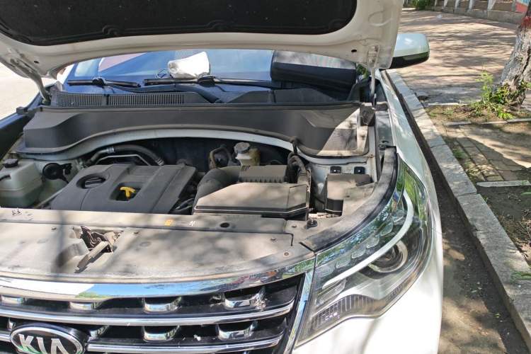 Used Kia Sportage R 2018 2.0L Automatic Smart Luxury Version China V Standard Engine Bay Left