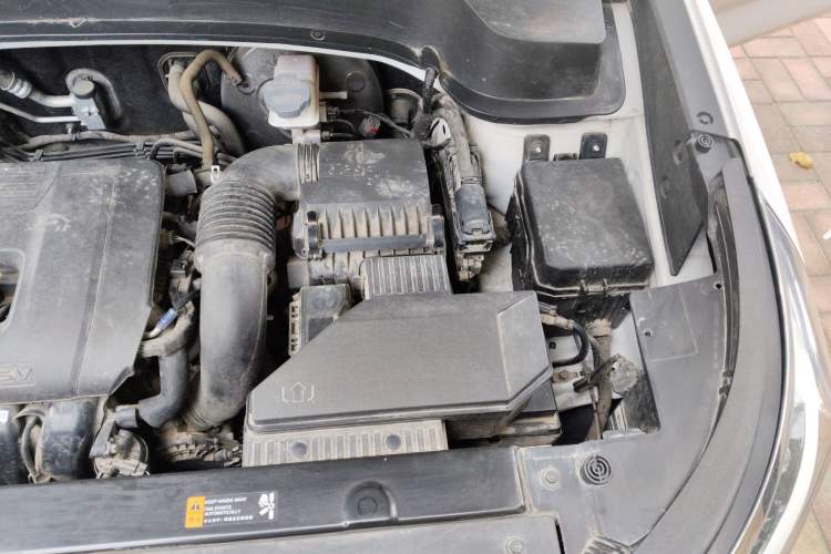 Used Kia Sportage R 2018 2.0L Automatic Smart Luxury Version China V Standard Engine Bay Left