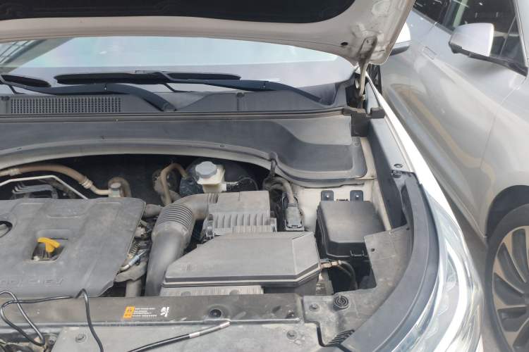 Used Kia Sportage R 2018 2.0L Automatic Smart Luxury Version China V Standard Engine Bay Left