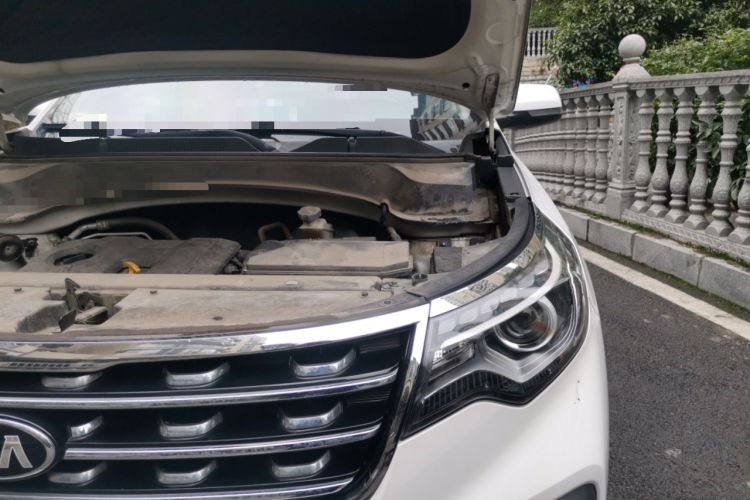 Used Kia Sportage R 2018 2.0L Automatic Smart Luxury Version China V Standard Engine Bay Left