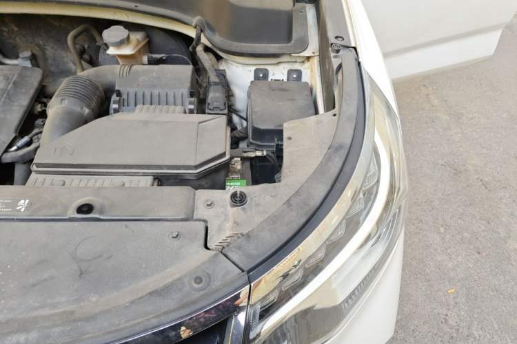 Used Kia Sportage R 2018 2.0L Automatic Smart Luxury Version China V Standard Engine Bay Left