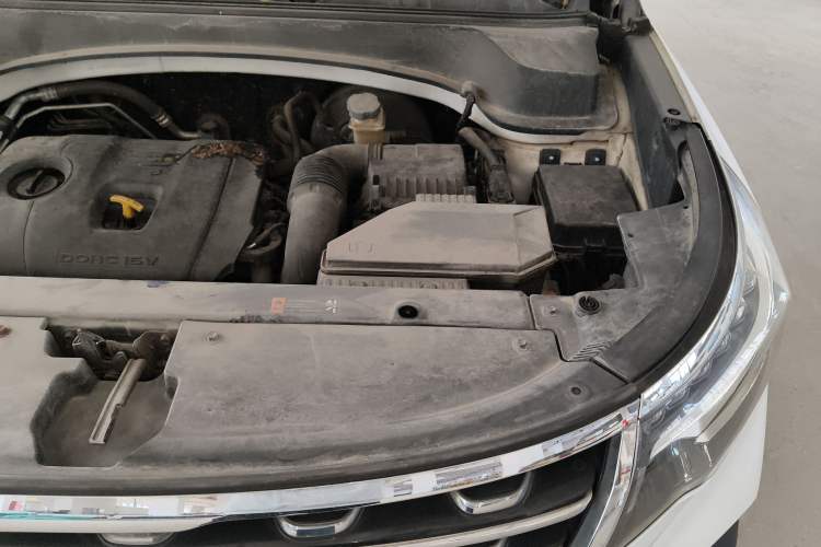 Used Kia Sportage R 2018 2.0L Automatic Smart Luxury Version China V Standard Engine Bay Left