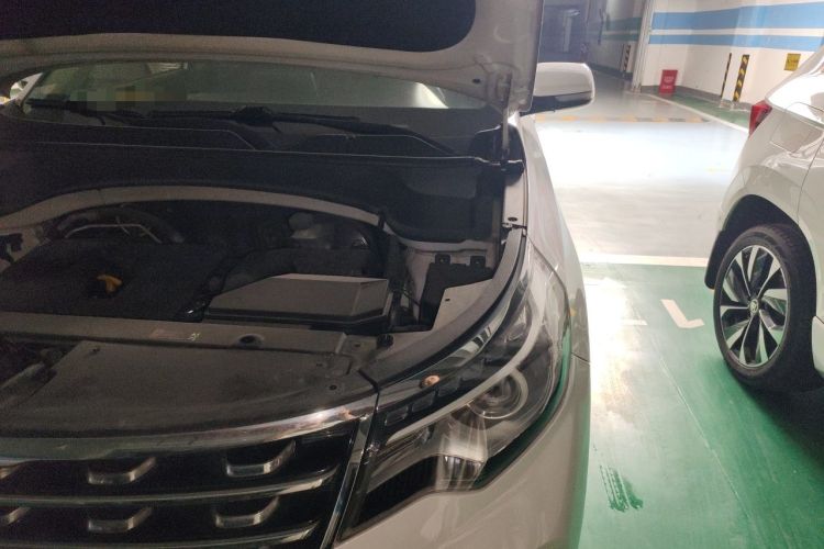 Used Kia Sportage R 2018 2.0L Automatic Smart Luxury Version China V Standard Engine Bay Left
