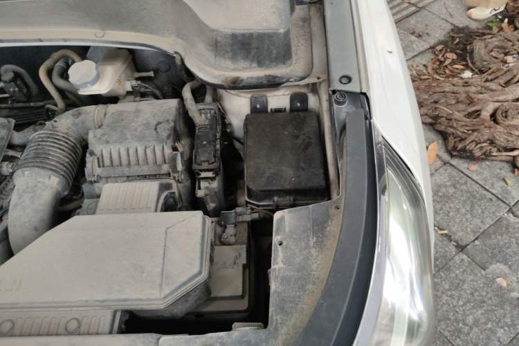 Used Kia Sportage R 2018 2.0L Automatic Smart Luxury Version China V Standard Engine Bay Left