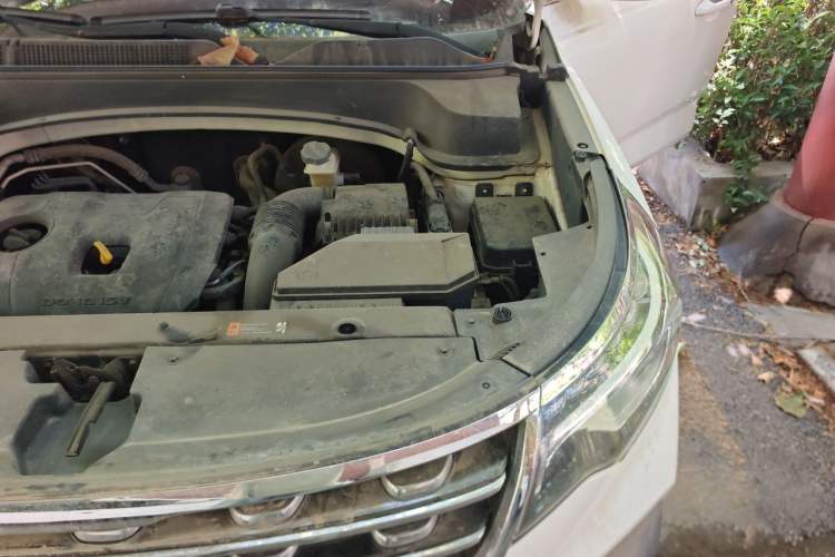 Used Kia Sportage R 2018 2.0L Automatic Smart Luxury Version China V Standard Engine Bay Left