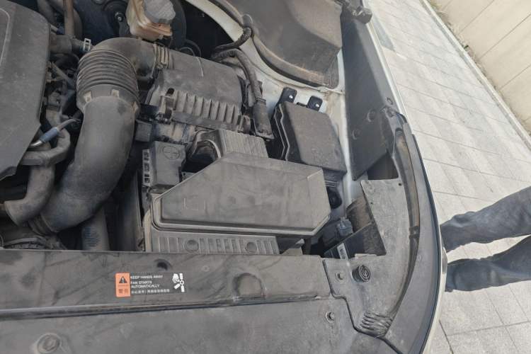 Used Kia Sportage R 2018 2.0L Automatic Smart Luxury Version China V Standard Engine Bay Left