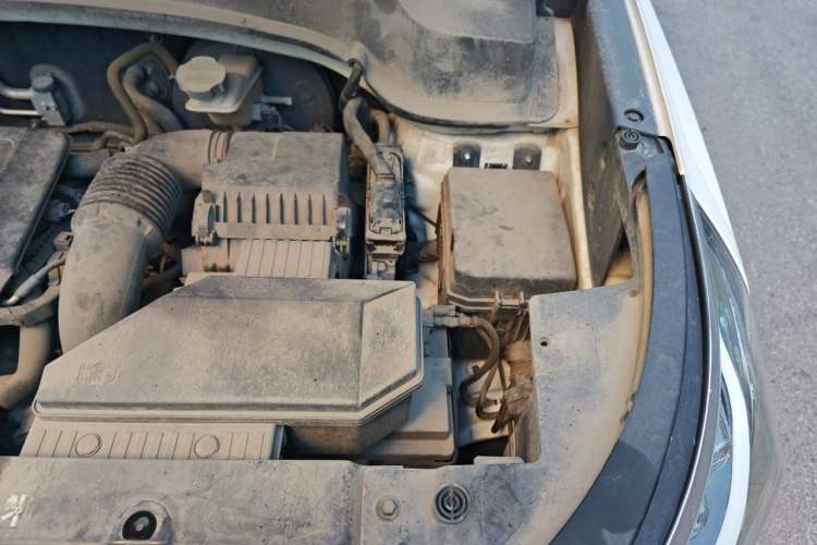 Used Kia Sportage R 2018 2.0L Automatic Smart Luxury Version China V Standard Engine Bay Left