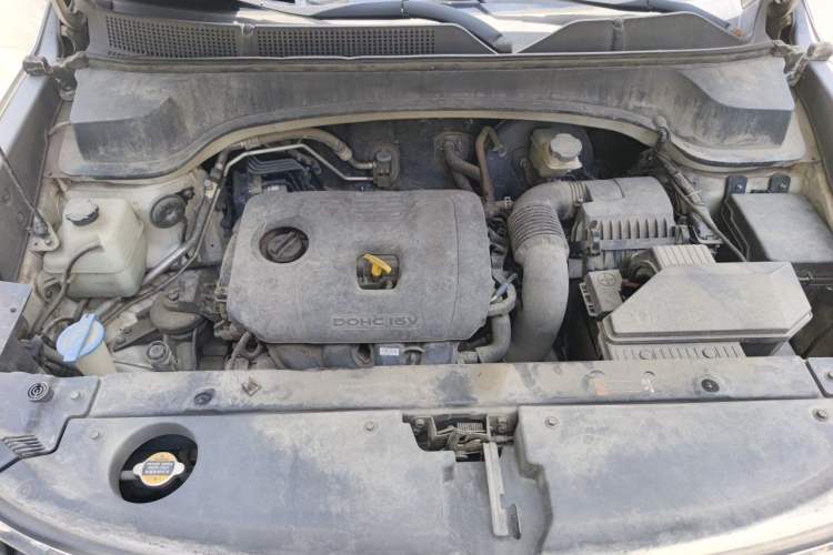 Used Kia Sportage R 2018 2.0L Automatic Smart Luxury Version China V Standard Engine Bay