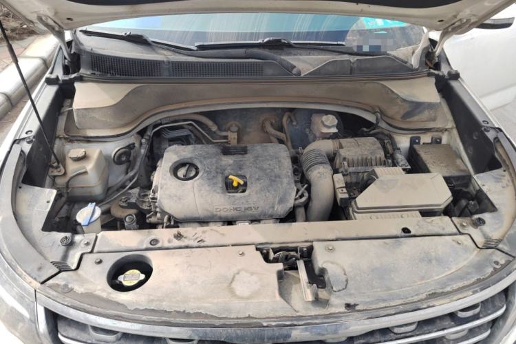 Used Kia Sportage R 2018 2.0L Automatic Smart Luxury Version China V Standard Engine Bay