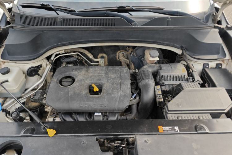 Used Kia Sportage R 2018 2.0L Automatic Smart Luxury Version China V Standard Engine Bay