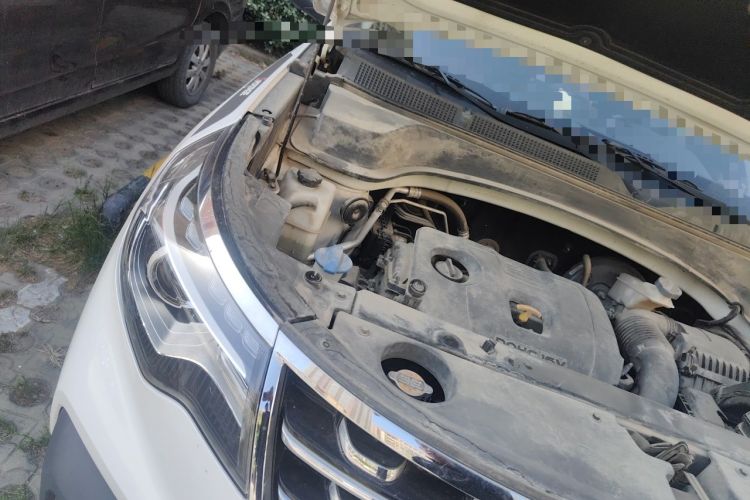 Used Kia Sportage R 2018 2.0L Automatic Smart Luxury Version China V Standard Engine Bay Right
