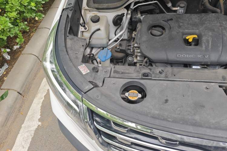 Used Kia Sportage R 2018 2.0L Automatic Smart Luxury Version China V Standard Engine Bay Right