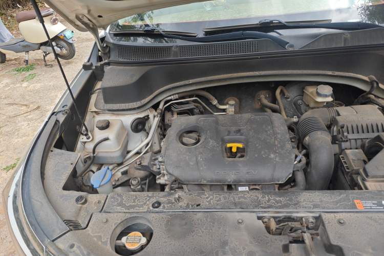 Used Kia Sportage R 2018 2.0L Automatic Smart Luxury Version China V Standard Engine Bay Right