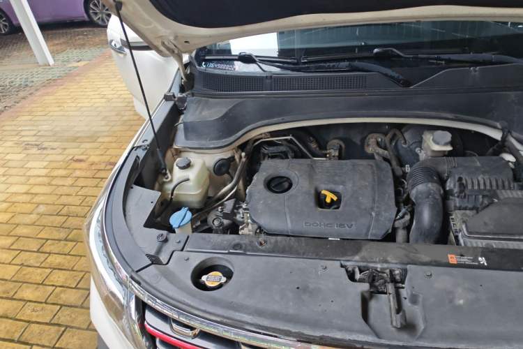 Used Kia Sportage R 2018 2.0L Automatic Smart Luxury Version China V Standard Engine Bay Right