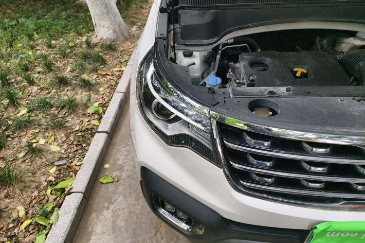 Used Kia Sportage R 2018 2.0L Automatic Smart Luxury Version China V Standard Engine Bay Right