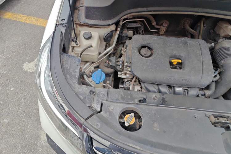 Used Kia Sportage R 2018 2.0L Automatic Smart Luxury Version China V Standard Engine Bay Right