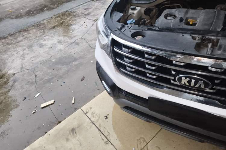 Used Kia Sportage R 2018 2.0L Automatic Smart Luxury Version China V Standard Engine Bay Right
