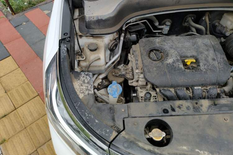 Used Kia Sportage R 2018 2.0L Automatic Smart Luxury Version China V Standard Engine Bay Right