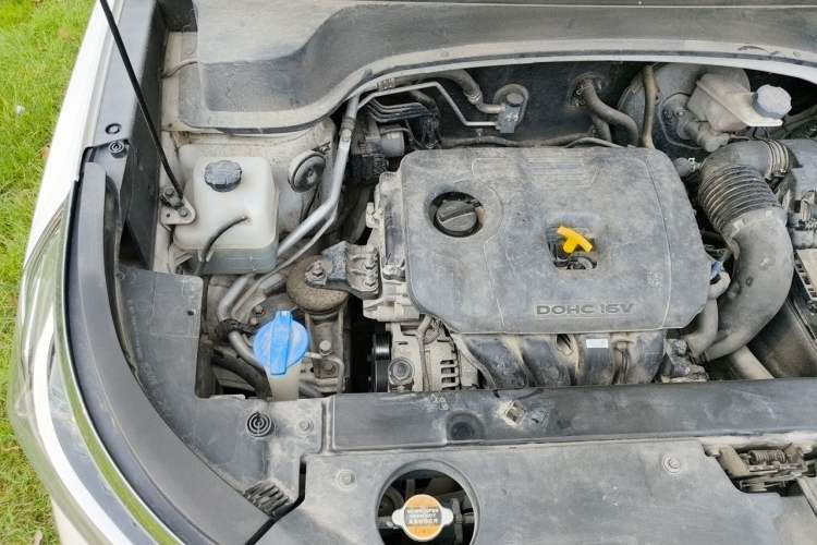 Used Kia Sportage R 2018 2.0L Automatic Smart Luxury Version China V Standard Engine Bay Right