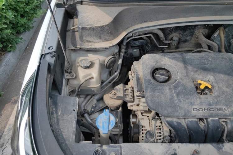 Used Kia Sportage R 2018 2.0L Automatic Smart Luxury Version China V Standard Engine Bay Right