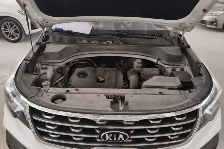 Used Kia Sportage R 2018 2.0L Automatic Smart Luxury Version China V Standard Engine Bay