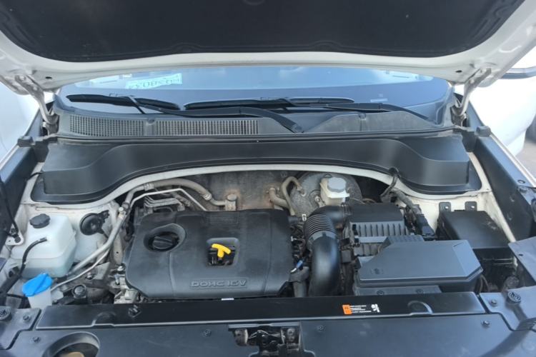 Used Kia Sportage R 2018 2.0L Automatic Smart Luxury Version China V Standard Engine Bay