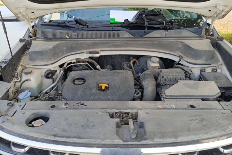 Used Kia Sportage R 2018 2.0L Automatic Smart Luxury Version China V Standard Engine Bay
