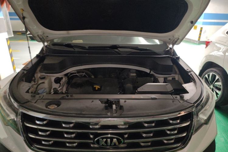 Used Kia Sportage R 2018 2.0L Automatic Smart Luxury Version China V Standard Engine Bay