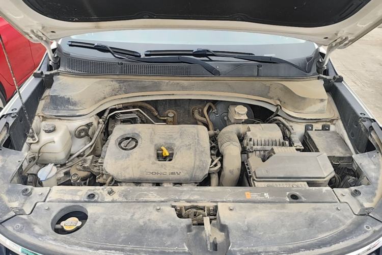 Used Kia Sportage R 2018 2.0L Automatic Smart Luxury Version China V Standard Engine Bay